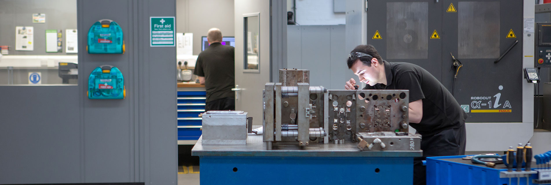 inspecting mould tool rutland plastics inspecting mould tool rutland plastics